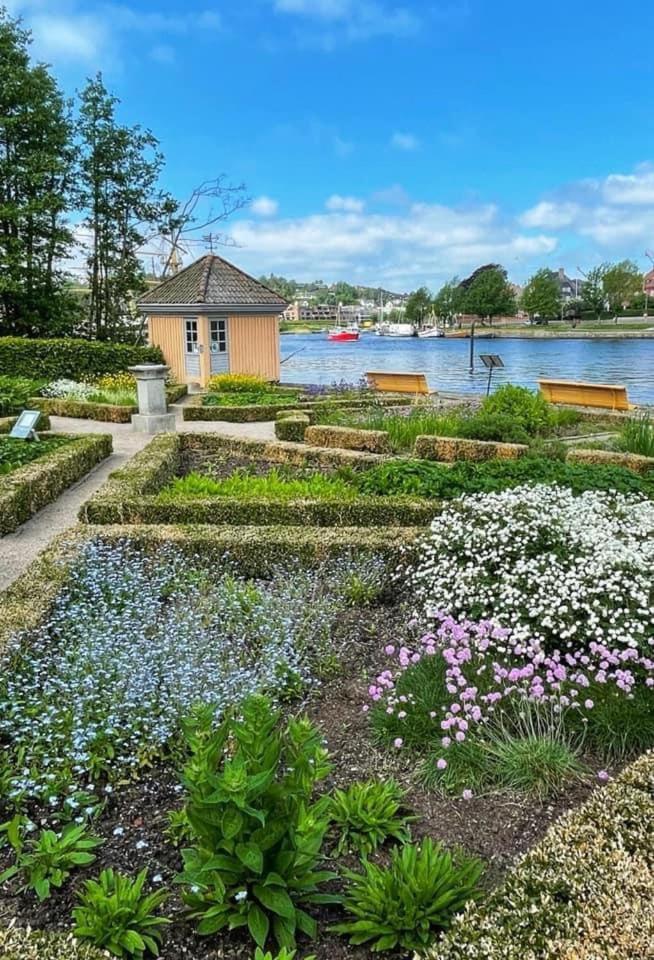 Bestemors Hus - Med Kystnaer Beliggenhet Villa Fredrikstad Exterior foto